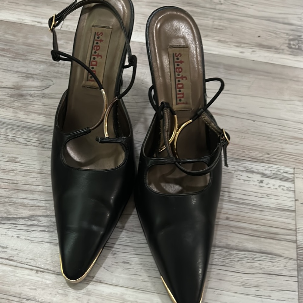 Stefani sandals size 8,5 9